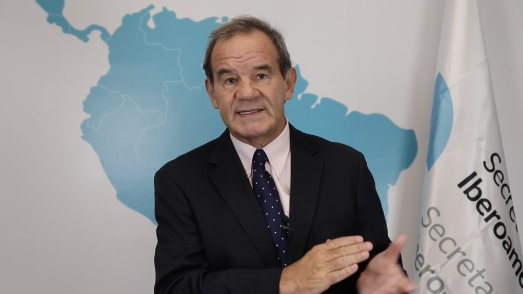 Primera gira oficial de Andrés Allamand a Latinoamérica