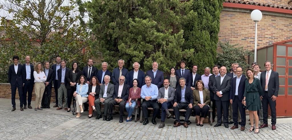 CAF y SEGIB reúnen a un grupo de expertos para analizar la situación de América Latina y sus retos