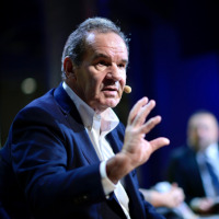 Allamand: “La digitalización puede ser clave para el futuro de las democracias”